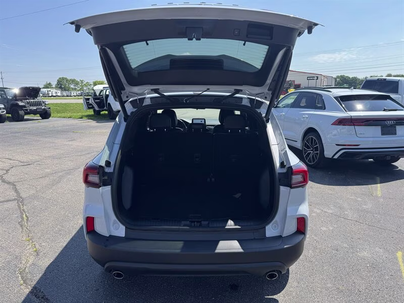 2025 Space Silver Ford Escape ST-Line Select AWD SUV