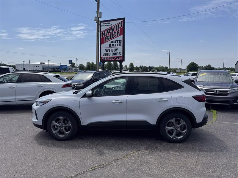 2025 Space Silver Ford Escape ST-Line Select AWD SUV