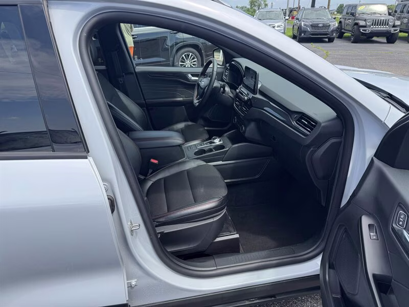 2025 Space Silver Ford Escape ST-Line Select AWD SUV