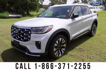 2026 White Ford Explorer Platinum 4X4 SUV