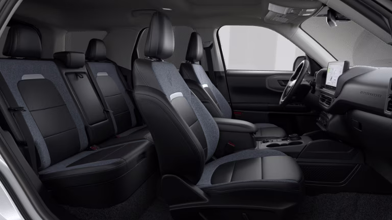 2026 Oxford White Ford Bronco Sport Outer Banks 4X4 SUV
