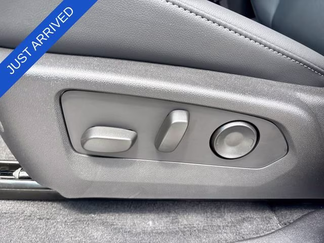 2026 Summit White Chevrolet Colorado LT RWD Truck