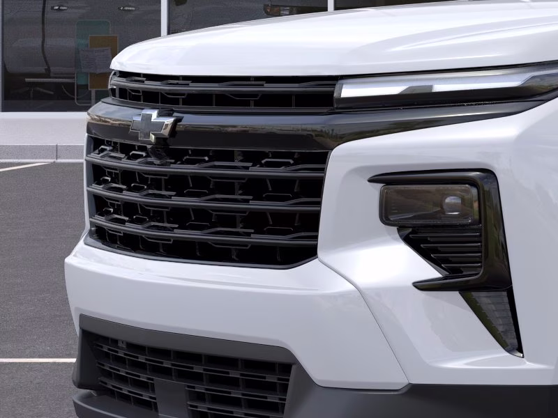 2026 Summit White Chevrolet Traverse LT FWD SUV