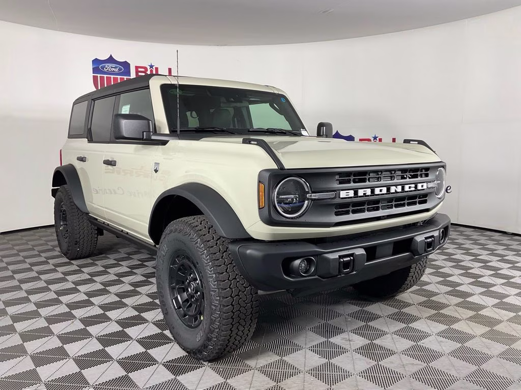 2026 Desert Sand Ford Bronco Big Bend 4X4 SUV