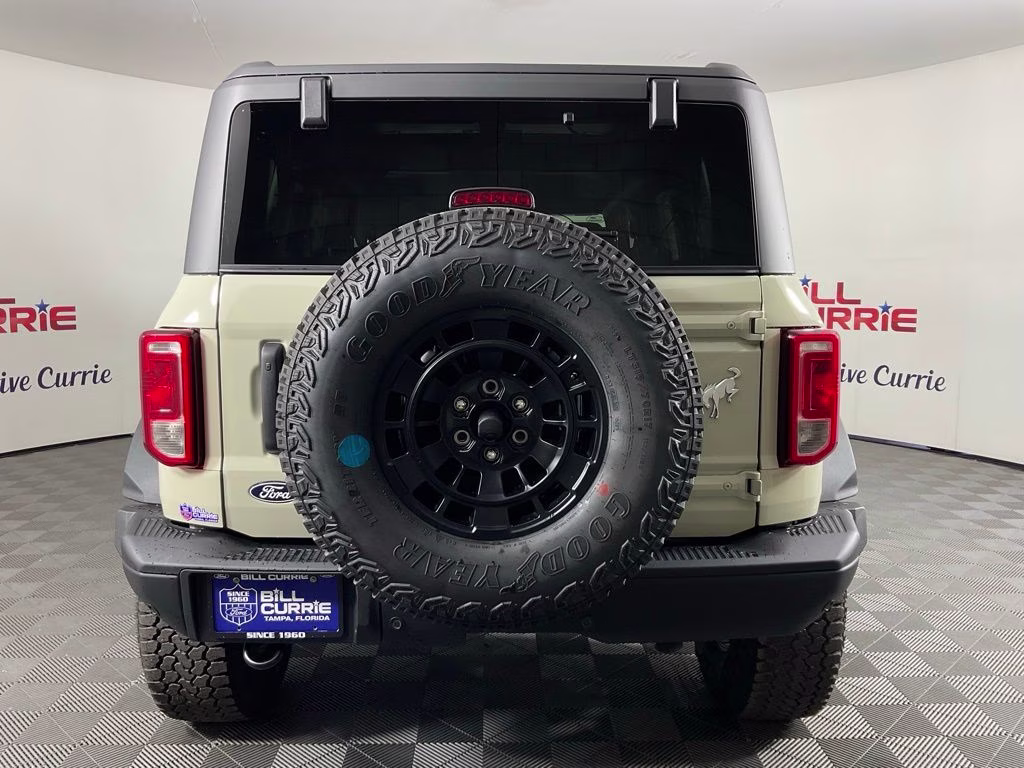 2026 Desert Sand Ford Bronco Big Bend 4X4 SUV