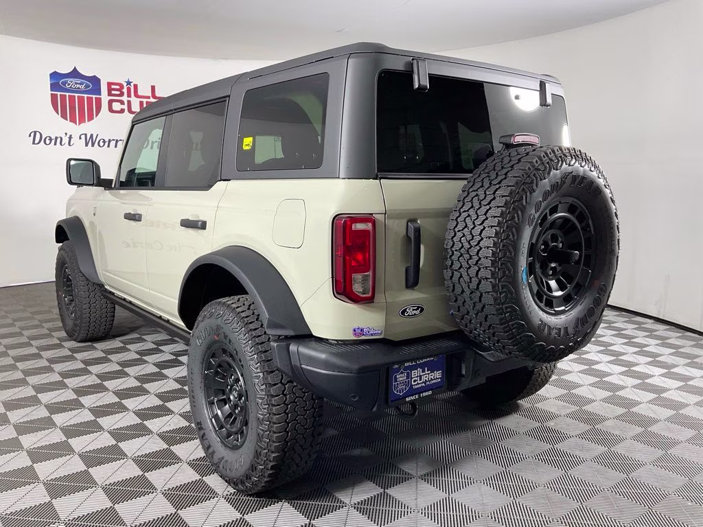 2026 Desert Sand Ford Bronco Big Bend 4X4 SUV