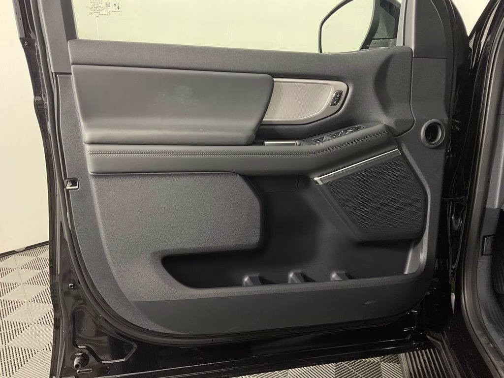 2027 Black Metallic Ford Expedition Max Active RWD SUV