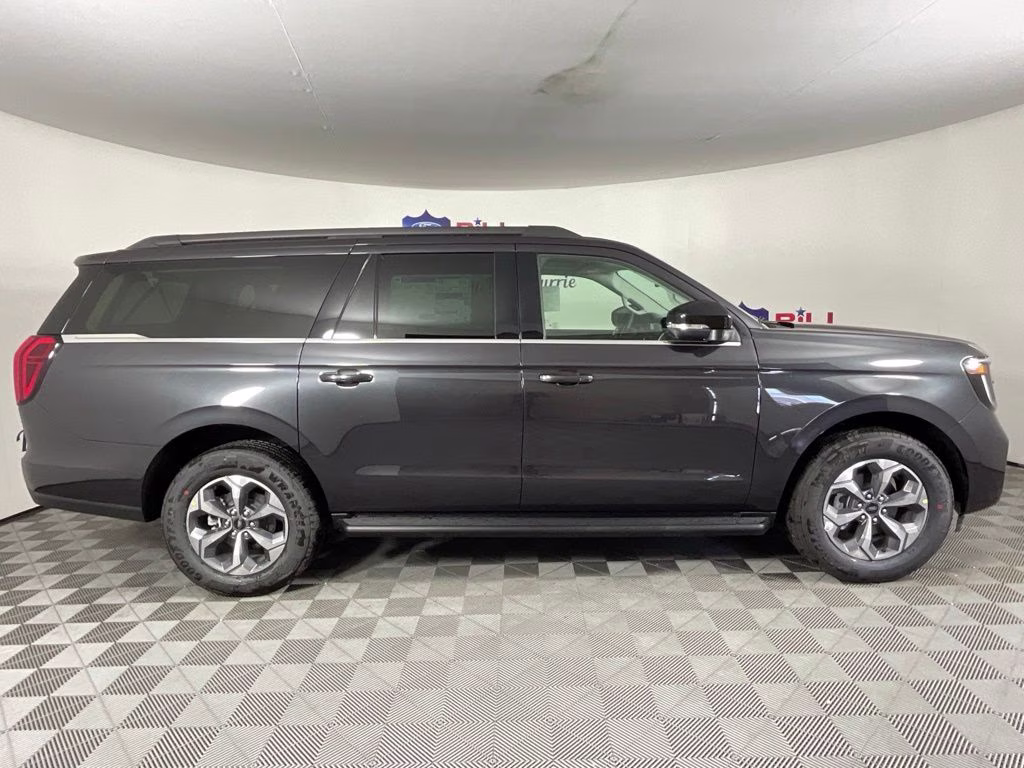 2027 Gray Metallic Ford Expedition Max Active RWD SUV