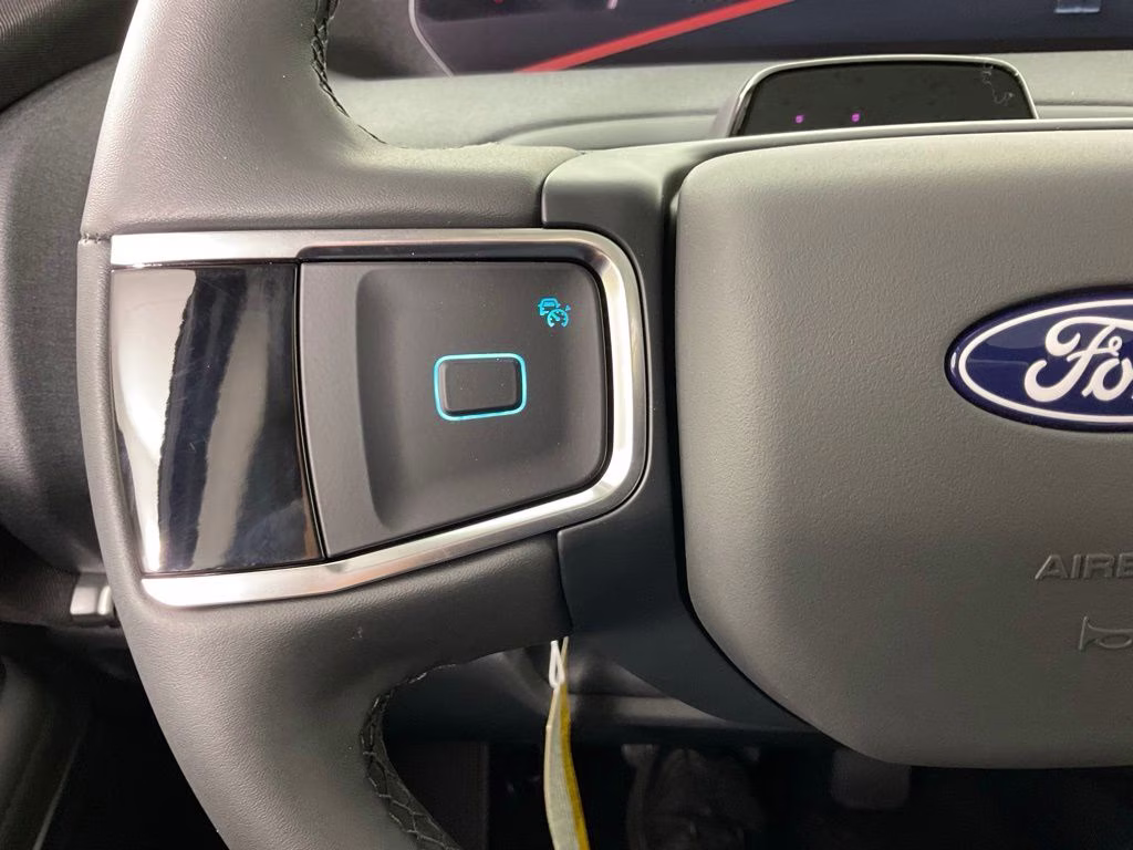 2027 Gray Metallic Ford Expedition Max Active RWD SUV