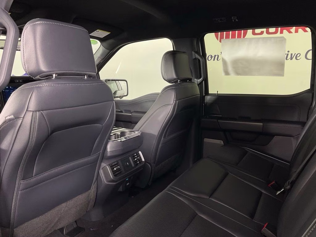 2026 Avalanche Ford F-150 Lariat 4X4 Truck