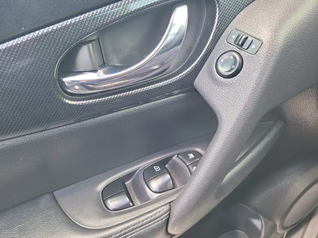 2015 Gun Metallic Nissan Rogue SL AWD SUV