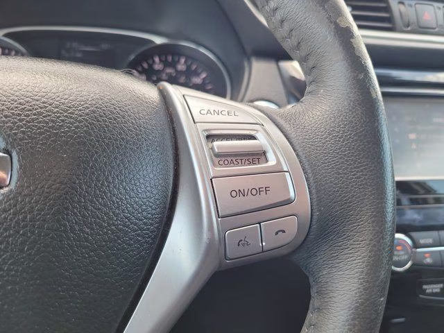 2015 Gun Metallic Nissan Rogue SL AWD SUV