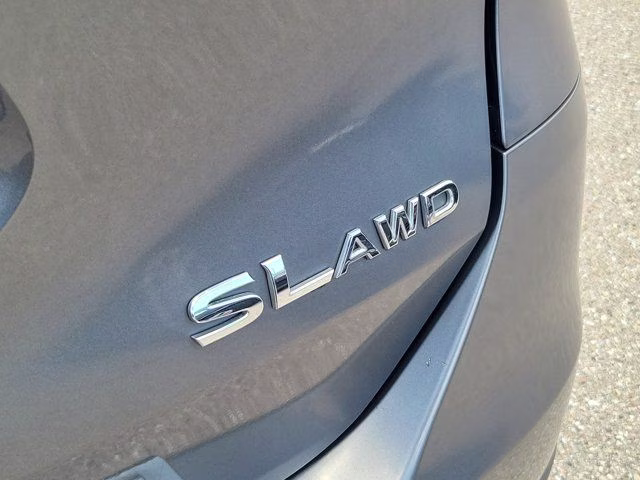 2015 Gun Metallic Nissan Rogue SL AWD SUV