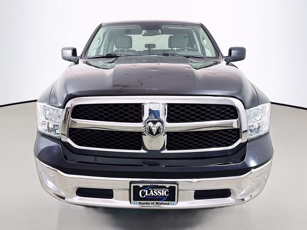 2020 Diamond Black Crystal Pearlcoat Ram 1500 Classic Tradesman RWD Truck