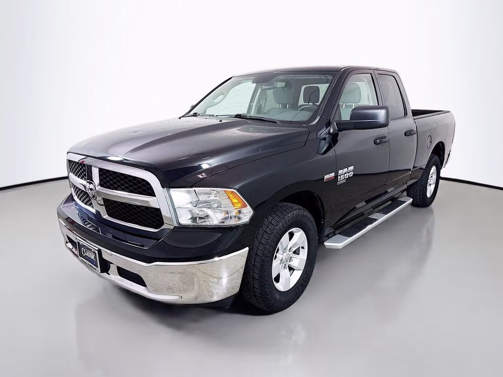 2020 Diamond Black Crystal Pearlcoat Ram 1500 Classic Tradesman RWD Truck