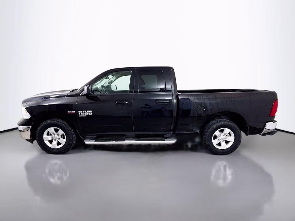 2020 Diamond Black Crystal Pearlcoat Ram 1500 Classic Tradesman RWD Truck