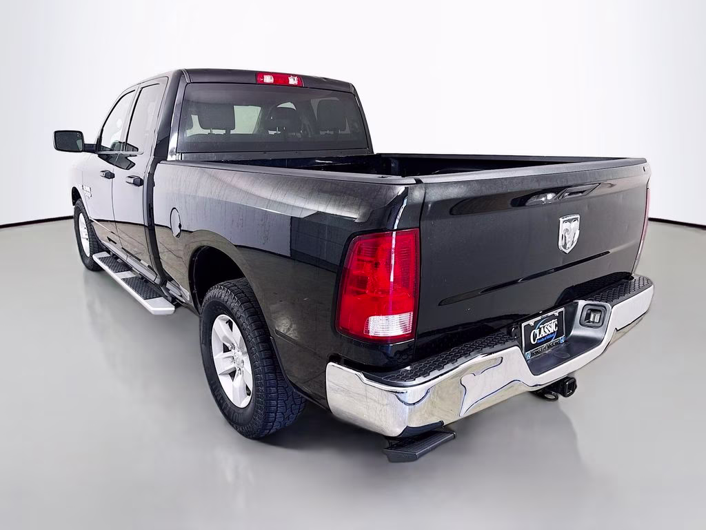 2020 Diamond Black Crystal Pearlcoat Ram 1500 Classic Tradesman RWD Truck
