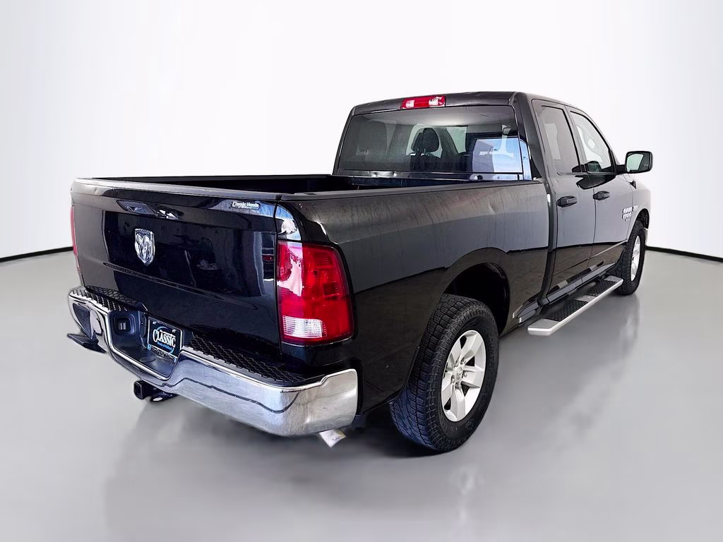 2020 Diamond Black Crystal Pearlcoat Ram 1500 Classic Tradesman RWD Truck