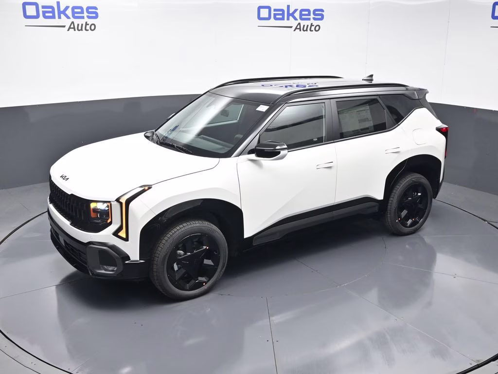 2027 Snow White Pearl Kia Seltos X-Line S AWD SUV