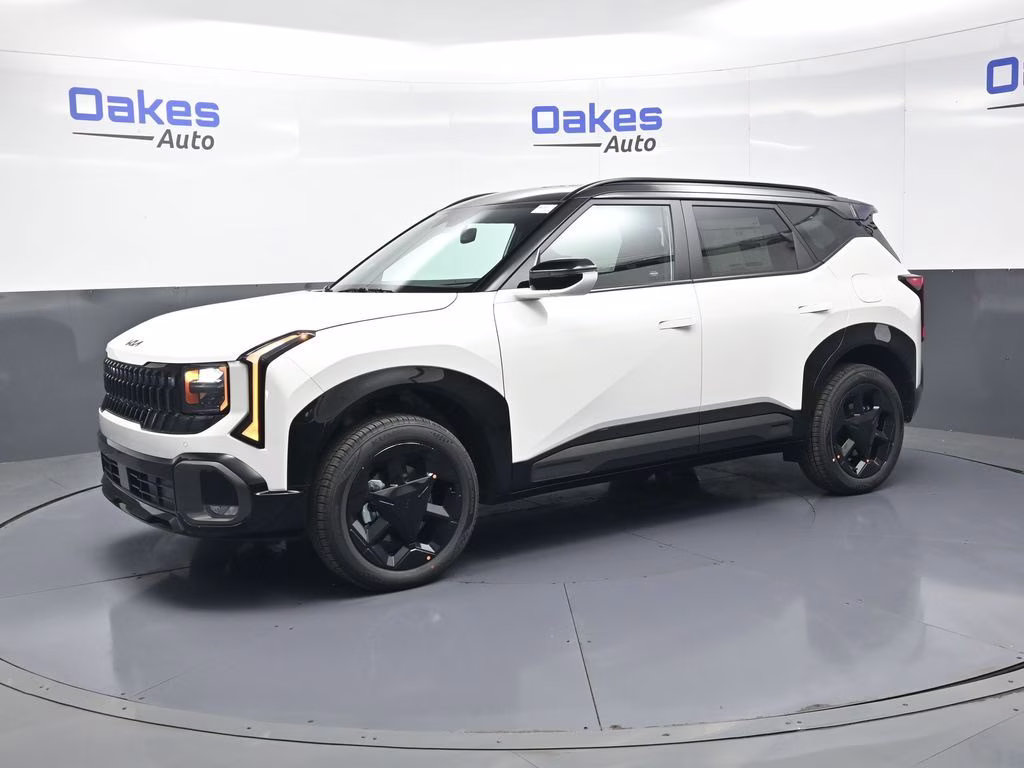 2027 Snow White Pearl Kia Seltos X-Line S AWD SUV