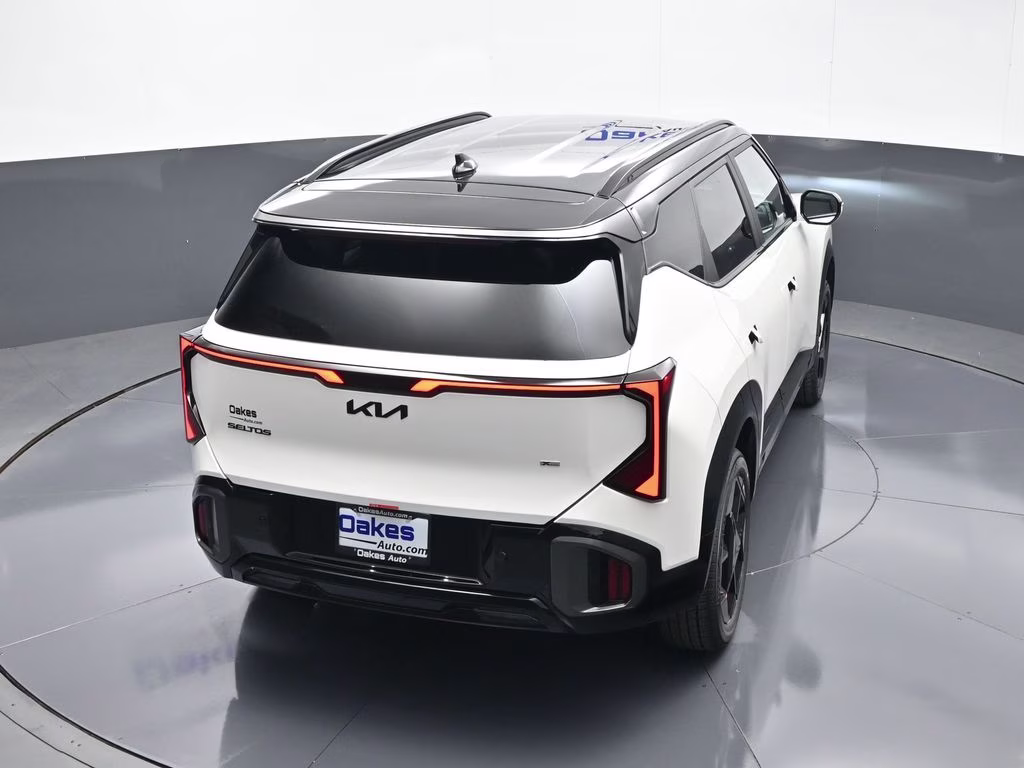 2027 Snow White Pearl Kia Seltos X-Line S AWD SUV