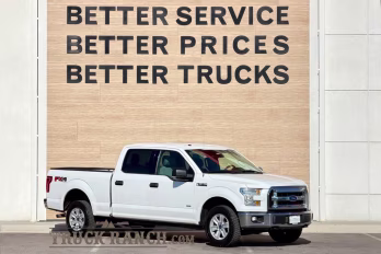 2015 White Ford F-150 XLT 4X4 Truck