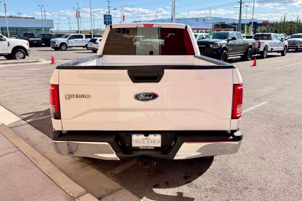 2015 White Ford F-150 XLT 4X4 Truck