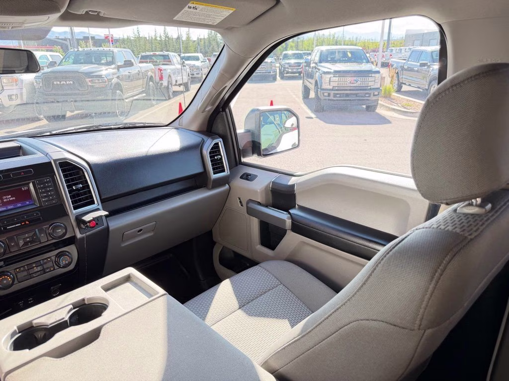 2015 White Ford F-150 XLT 4X4 Truck