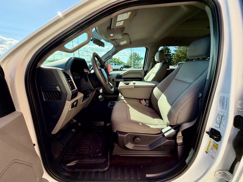 2015 White Ford F-150 XLT 4X4 Truck