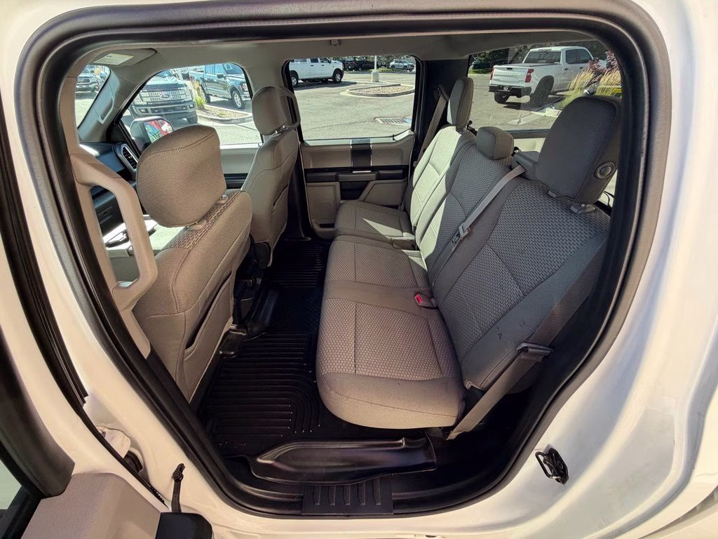 2015 White Ford F-150 XLT 4X4 Truck