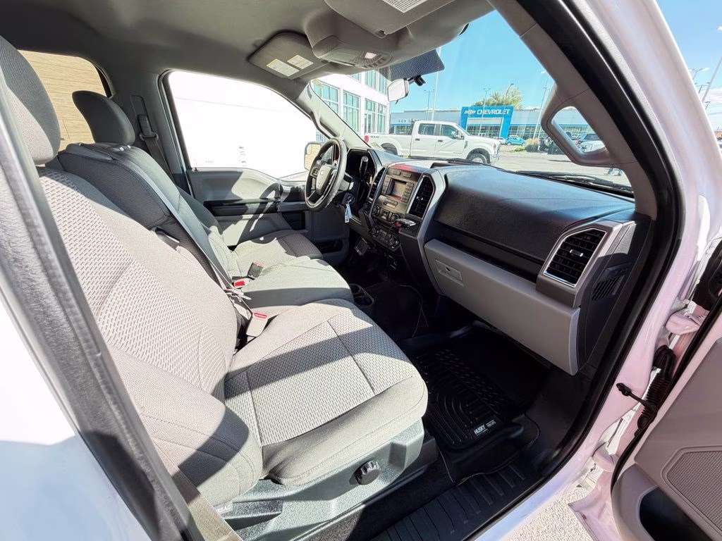2015 White Ford F-150 XLT 4X4 Truck