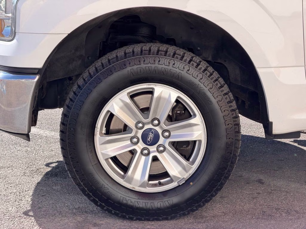 2015 White Ford F-150 XLT 4X4 Truck