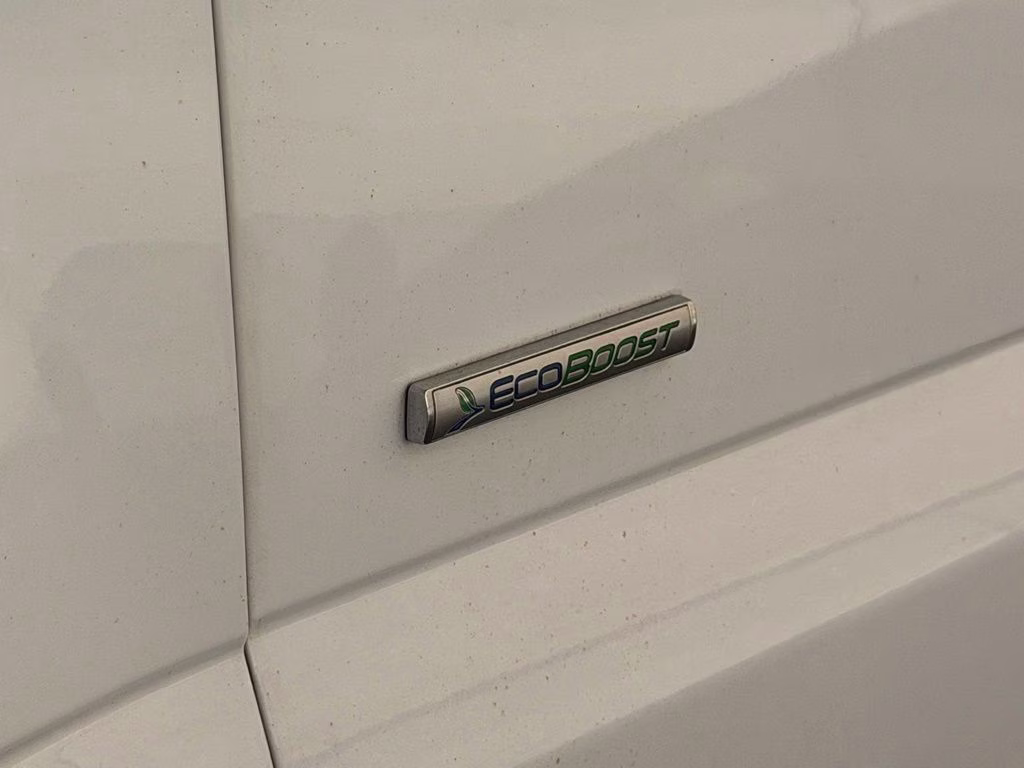 2015 White Ford F-150 XLT 4X4 Truck
