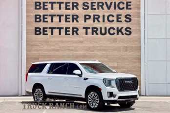 2023 White Frost Tricoat GMC Yukon XL Denali Ultimate 4X4 SUV