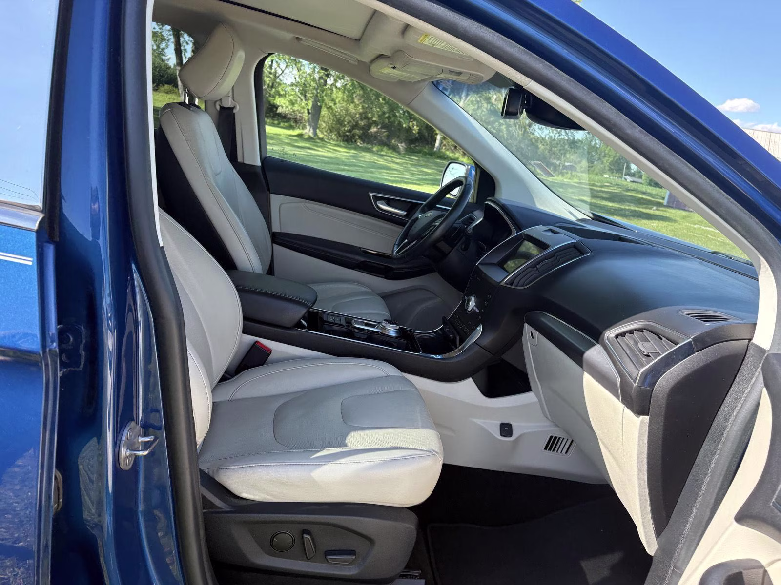 2020 Atlas Blue Ford Edge Titanium AWD SUV