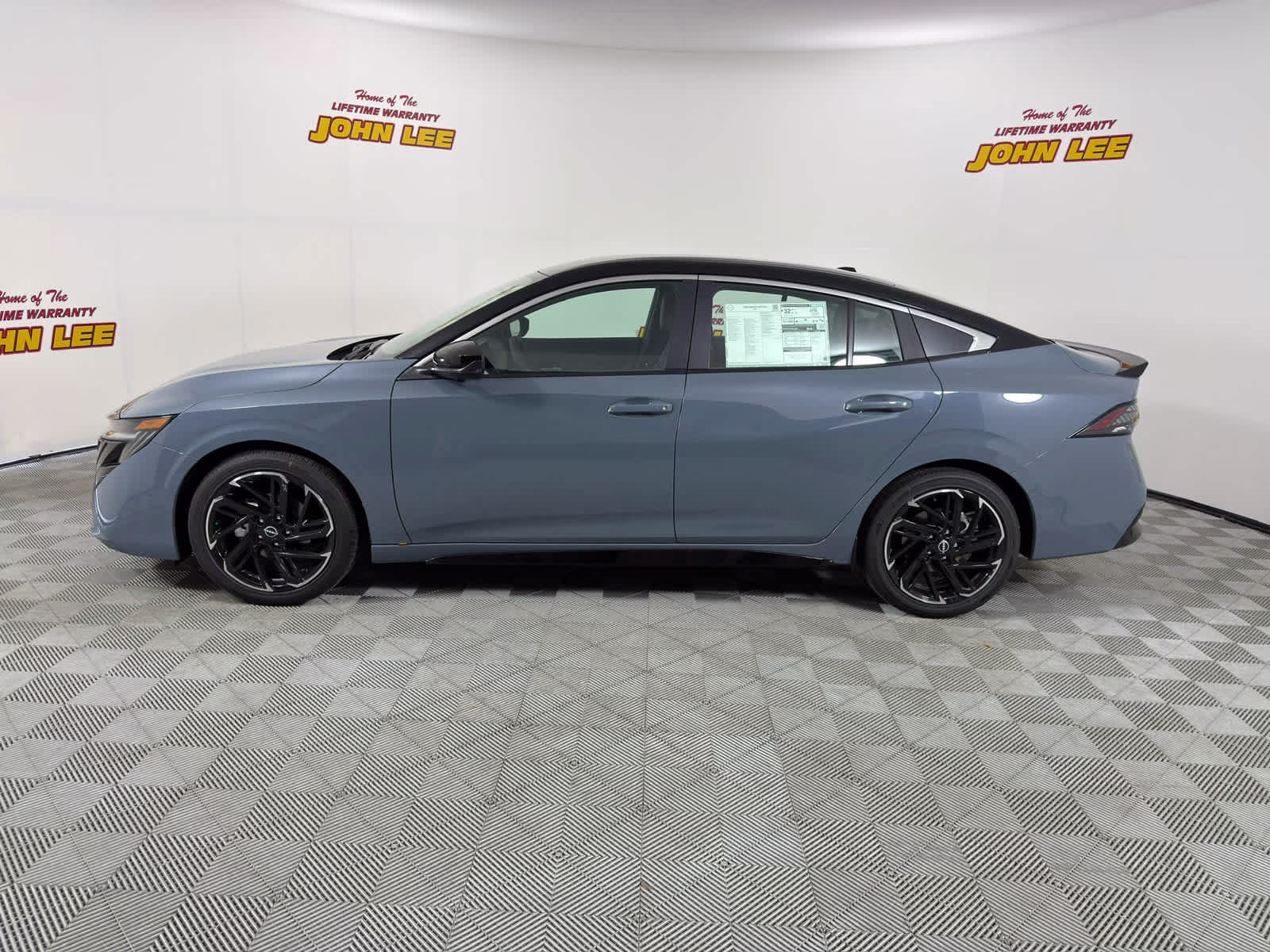 2026 Atlantic Gray Metallic/Super Black Nissan Sentra SR FWD Sedan
