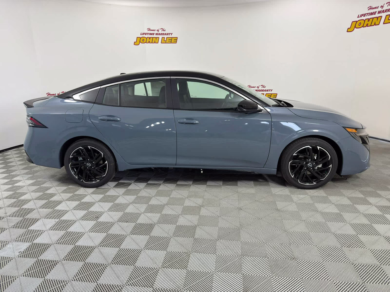 2026 Atlantic Gray Metallic/Super Black Nissan Sentra SR FWD Sedan