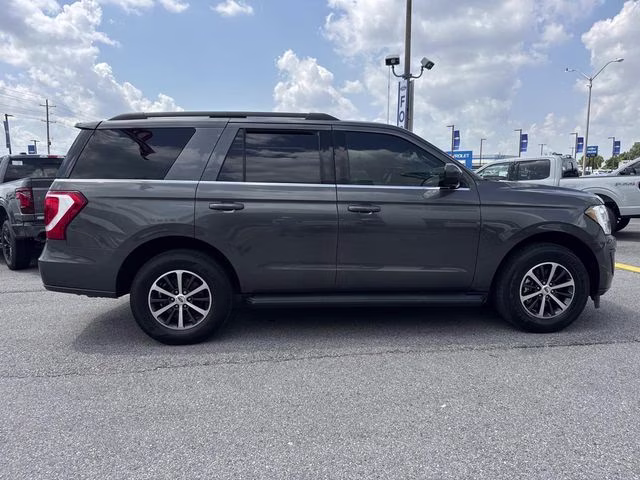 2020 Magnetic Ford Expedition XLT RWD SUV