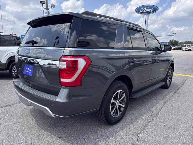 2020 Magnetic Ford Expedition XLT RWD SUV