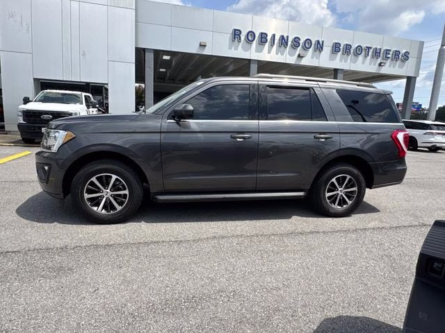 2020 Magnetic Ford Expedition XLT RWD SUV