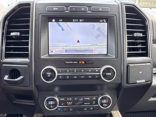 2019 White Platinum Clearcoat Metallic Ford Expedition Limited RWD SUV