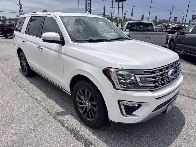 2019 White Platinum Clearcoat Metallic Ford Expedition Limited RWD SUV