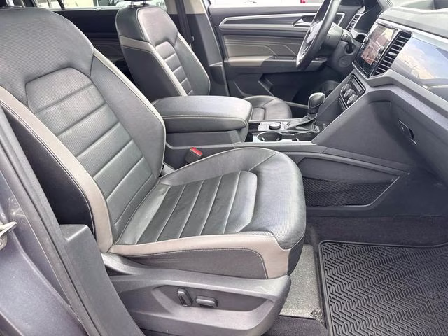 2022 Gray Volkswagen Atlas 3.6L V6 SEL Premium R-Line AWD SUV