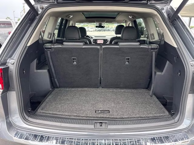 2022 Gray Volkswagen Atlas 3.6L V6 SEL Premium R-Line AWD SUV