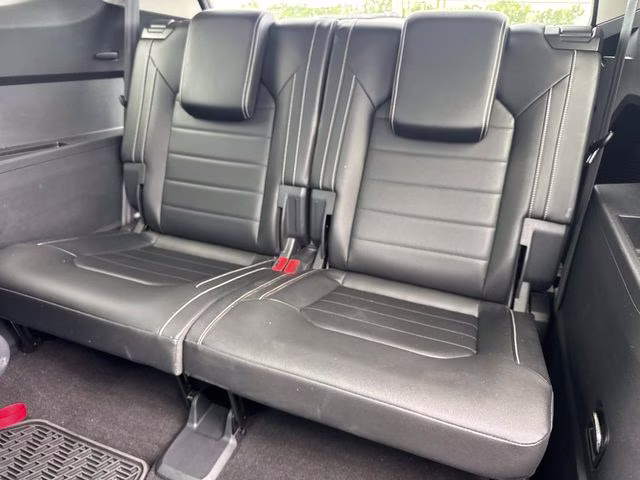 2022 Gray Volkswagen Atlas 3.6L V6 SEL Premium R-Line AWD SUV