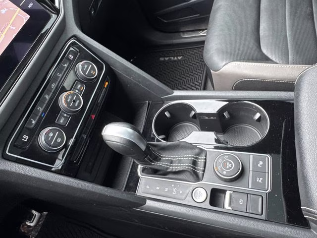 2022 Gray Volkswagen Atlas 3.6L V6 SEL Premium R-Line AWD SUV