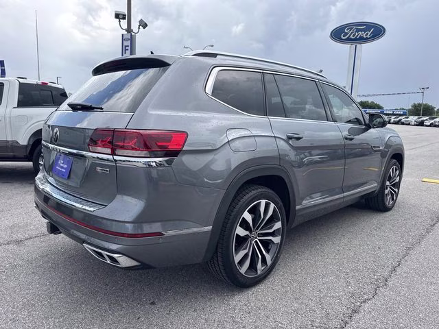 2022 Gray Volkswagen Atlas 3.6L V6 SEL Premium R-Line AWD SUV
