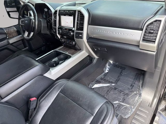2019 Black Metallic Ford Super Duty F-350 SRW Lariat 4X4 Truck