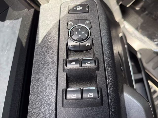 2019 Black Metallic Ford Super Duty F-350 SRW Lariat 4X4 Truck