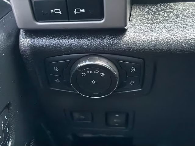 2019 Black Metallic Ford Super Duty F-350 SRW Lariat 4X4 Truck